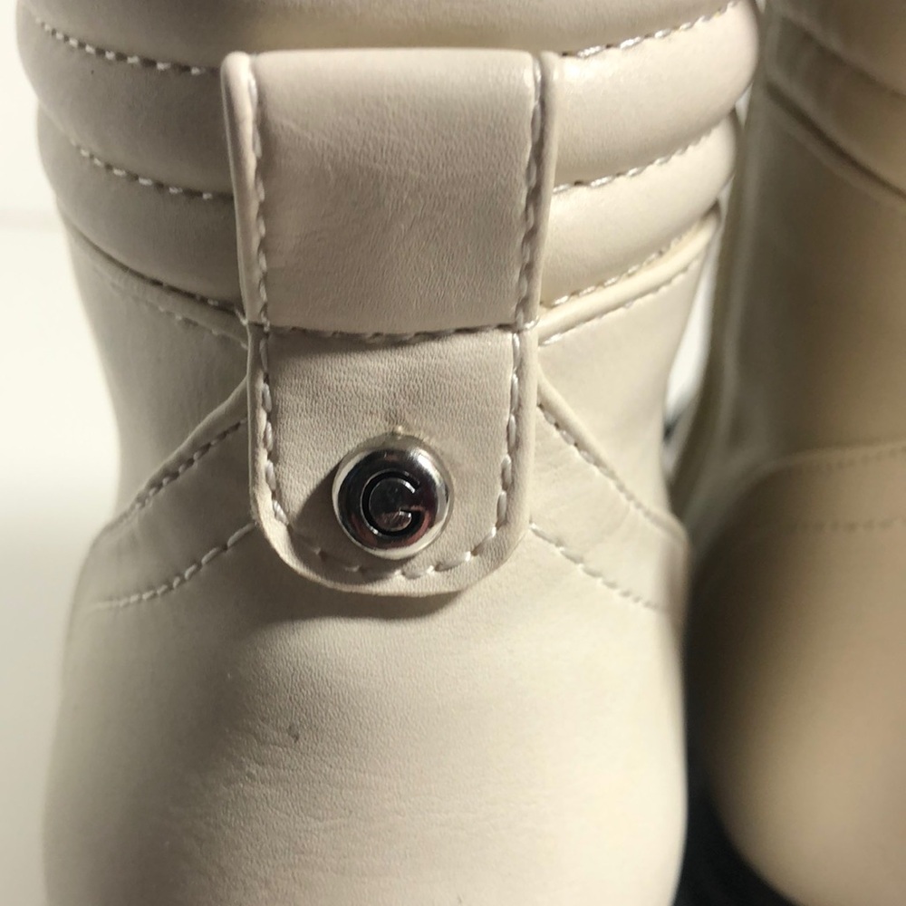 NWOT GBG Los Angeles Women's White and Black Combat Boots With Zipper . Size 9.5 - Picture 12 of 12